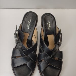 Naturalizer Women's Black Leather Mules